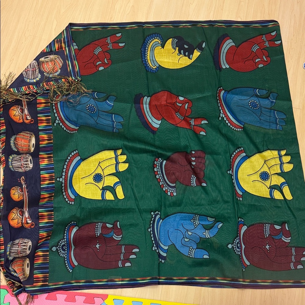Colorful Handcrafted Scarf with Unique Patterns - Picture 2 of 4